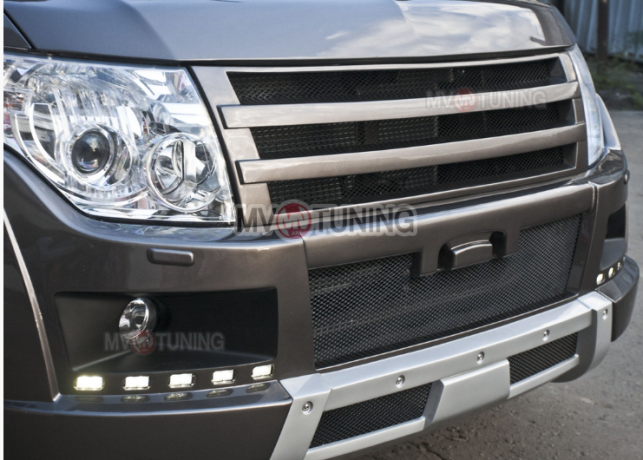 Решетка радиатора "Broomer Design" var №1 для Mitsubishi Pajero 4 (2006-2015) купить недорого с доставкой в Балахна