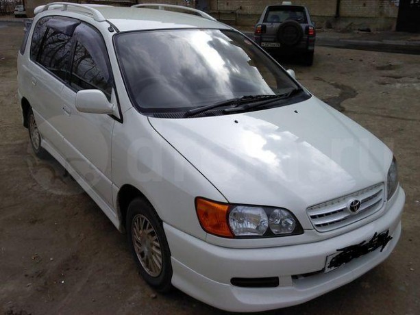 Накладка на передний бампер "Aero Touring" (сток) Toyota Ipsum купить недорого с доставкой в Балахна