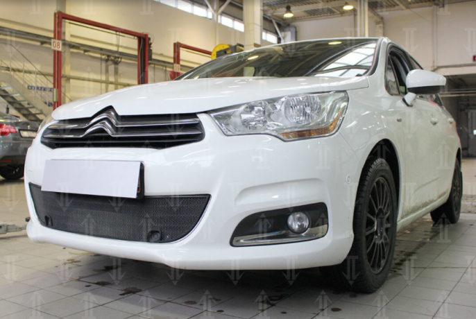 Защита радиатора "Standart" Citroen C4 (2010-2015) под парктроник, чёрная купить недорого с доставкой в Балахна