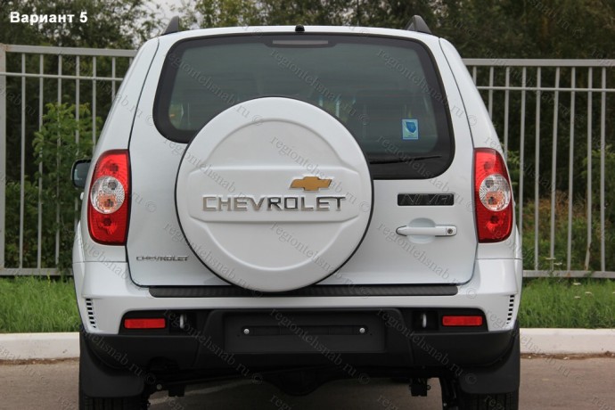 Чехол запасного колеса Chevrolet Niv@ с эмблемой Chevrolet купить недорого с доставкой в Балахна