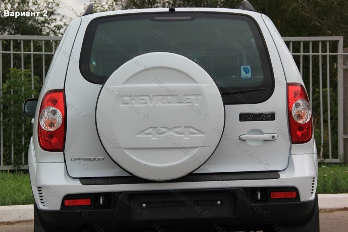 Чехол запасного колеса Chevrolet Niv@ с эмблемой Chevrolet купить недорого с доставкой в Балахна