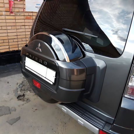 Защитный бокс для запасного колеса Mitsubishi Pajero 4 купить недорого с доставкой в Балахна