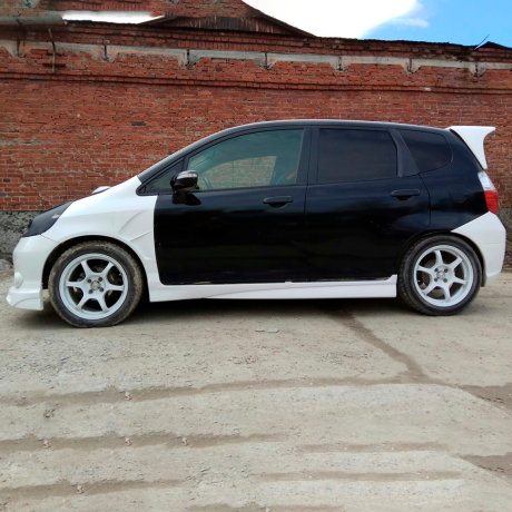 Комплект накладок и порогов "Mugen Jazz sport" для Honda Fit GD купить недорого с доставкой в Балахна