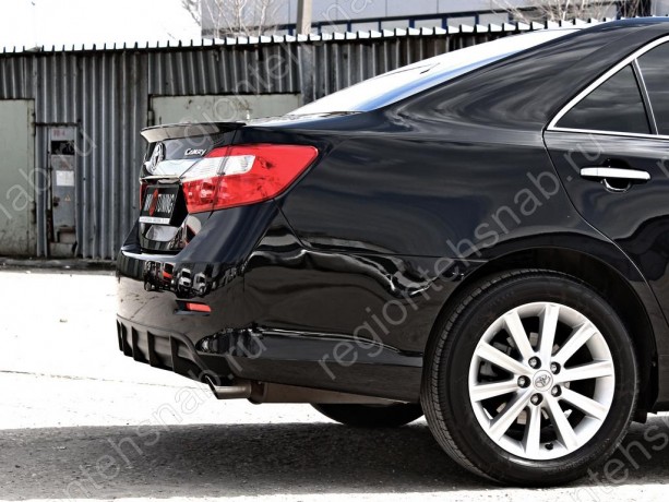 Диффузор заднего бампера var №2 (текстурный пластик) для Toyota Camry XV50 (2012-2014) купить недорого с доставкой в Балахна