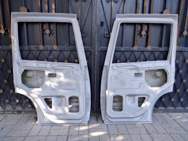 Комплект задних стеклопластиковых дверей для B@3 2123 "Chevrolet Niv@" купить недорого с доставкой в Балахна