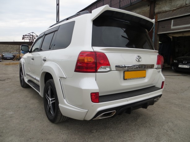 Аэродинамический обвес "Wald Black Bison" Toyota Land Cruiser 200 купить недорого с доставкой в Балахна