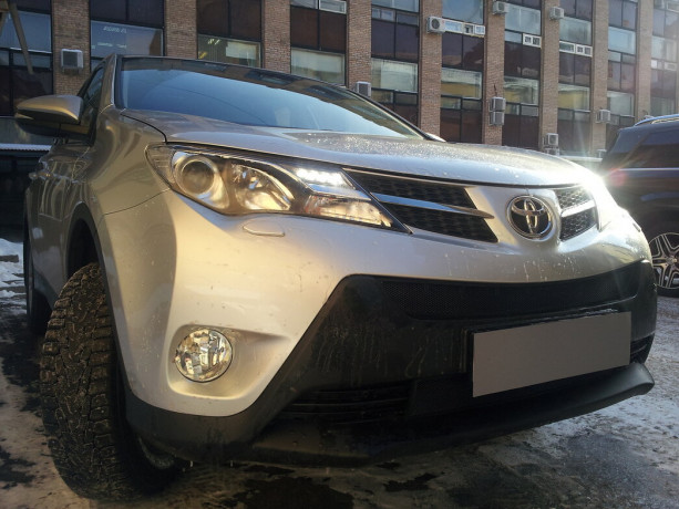 Защита радиатора "Standart" Toyota RAV4 (2012-2015) верх, чёрная купить недорого с доставкой в Балахна